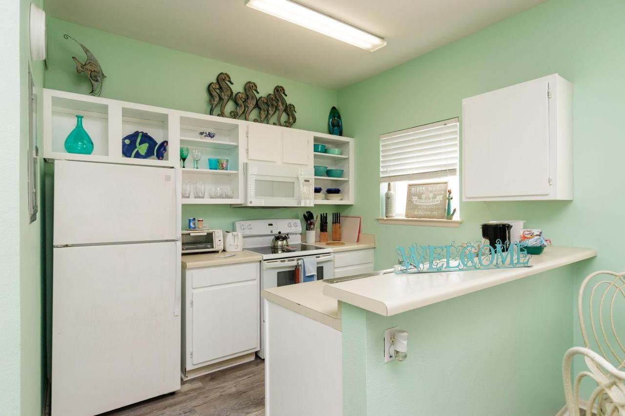 Affordable Family Condo -Walking Distance To Beach By Mustang Island, Sleeps Four, 2025 Traveler Award Corpus Christi Exteriör bild