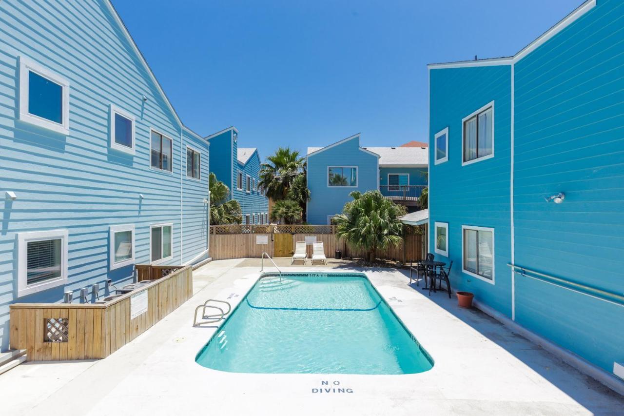 Affordable Family Condo -Walking Distance To Beach By Mustang Island, Sleeps Four, 2025 Traveler Award Corpus Christi Exteriör bild